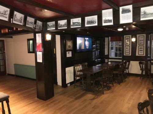 Hotel Crown And Anchor Inn