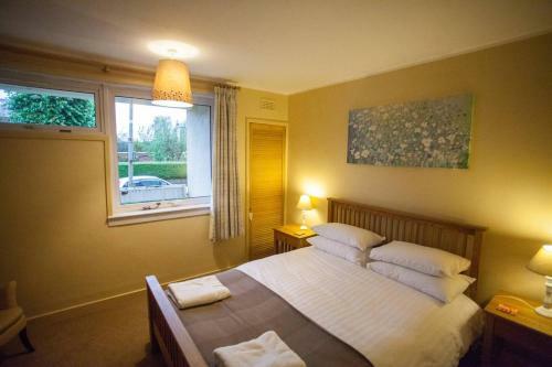 Welcoming 2 Bedroom Apartment