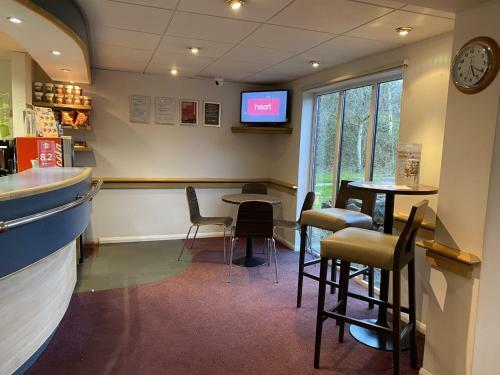 Hotel Days Inn Michaelwood M5