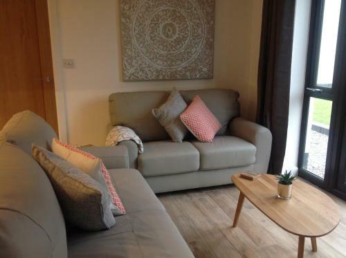 Springfield Apartments, Hawarden