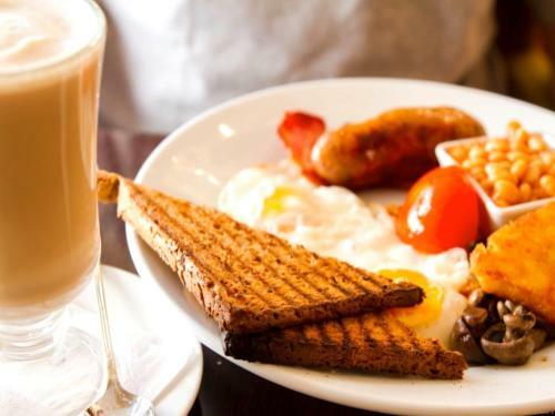 Bed & Breakfast The Railway Hotel & Bistro
