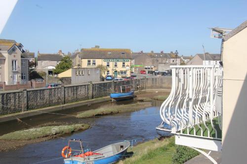 Harbourside House