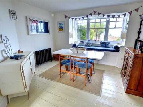 Holiday Home Kingsgate Bay