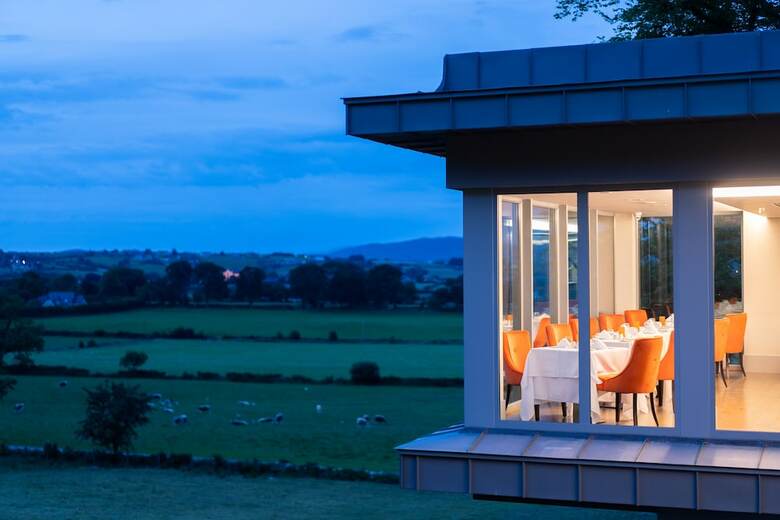 Hotel Killeavy Castle Estate