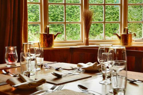 Posada The Crown Country Inn