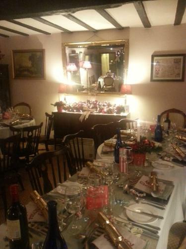 Posada The Crown Country Inn