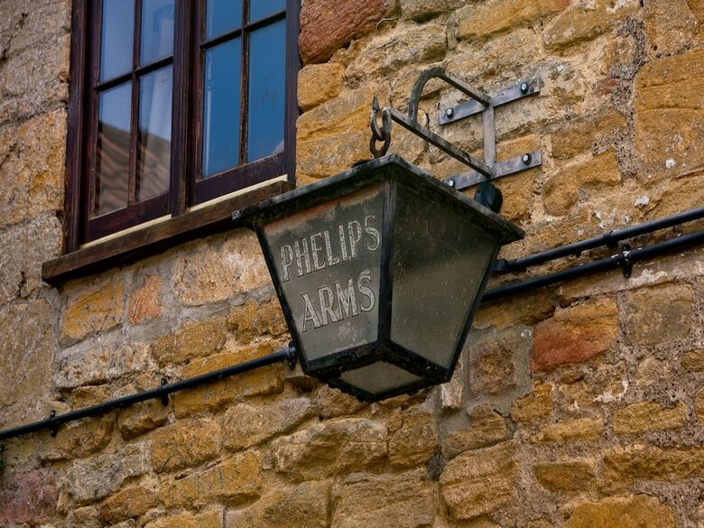 Bed & Breakfast The Phelips Arms