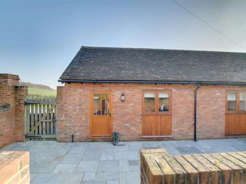 Quaint Holiday Home In Boughton Lees Kent With Courtyard