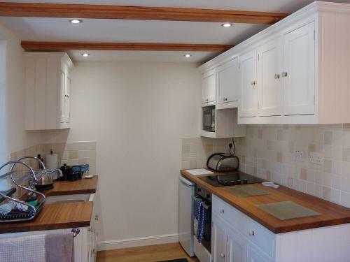 1 The Cottages