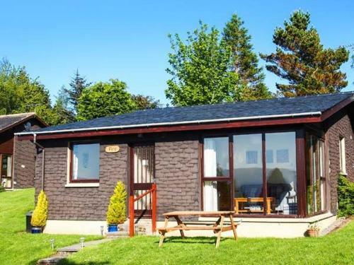 Pine Lodge, Dingwall