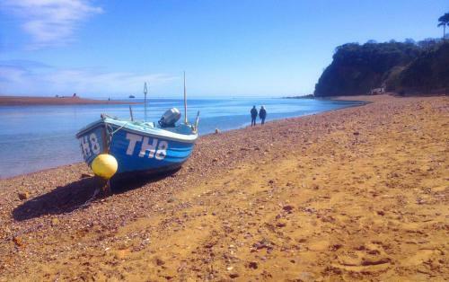 The Nest Seaside Eco Holiday Cottage