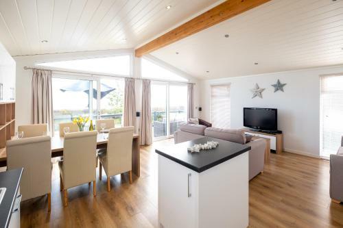 Horizon Lodge