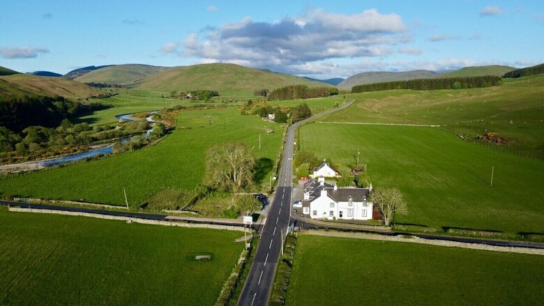 The Gordon Arms Hotel