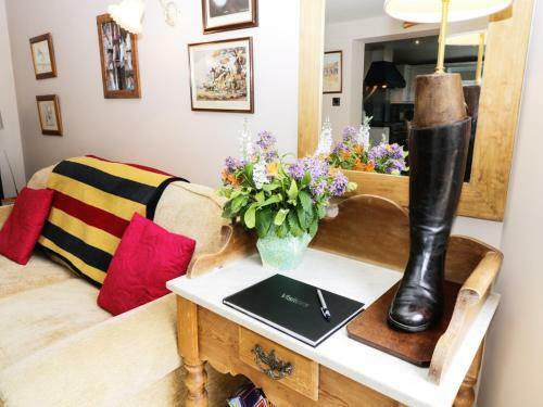 Stables Cottage, Brind Nr Howden