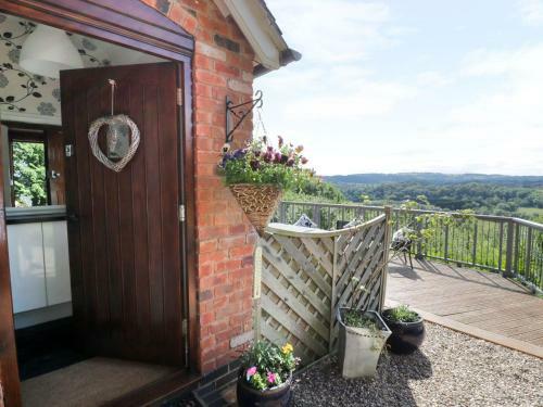 Hillview Cottage, Worcester