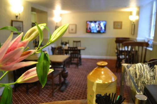 Posada The Crown Inn At Giddeahall