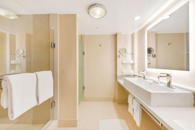 Hotel Eden Roc Renaissance Miami Beach