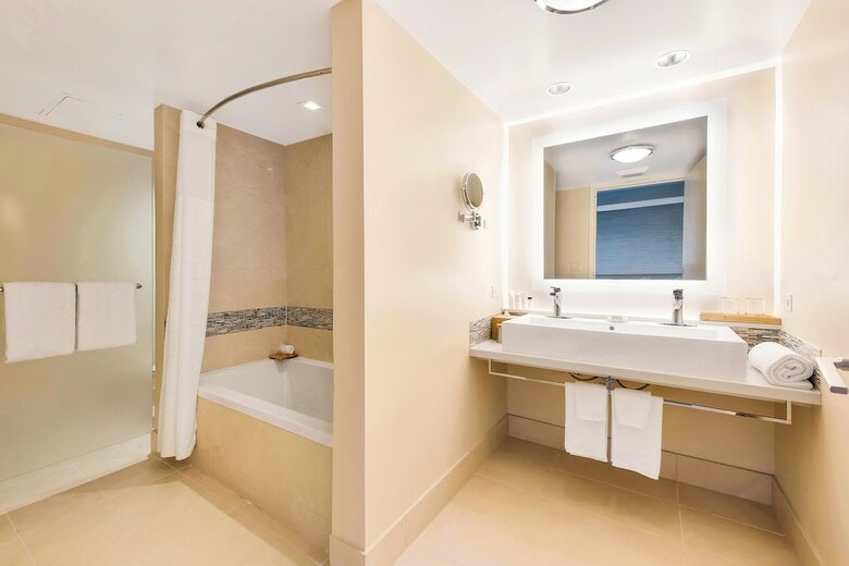 Hotel Eden Roc Renaissance Miami Beach