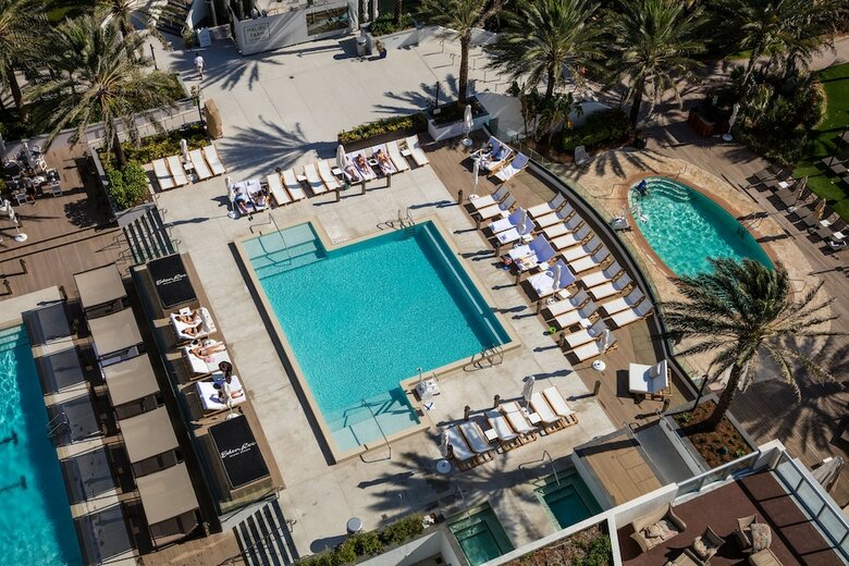 Hotel Eden Roc Renaissance Miami Beach