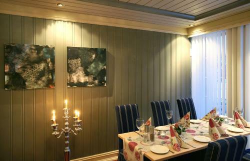 Thon Hotel Br�nn�ysund