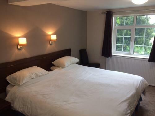 Shaw Country Hotel