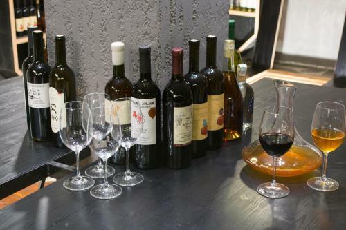 Hotel Winerooms