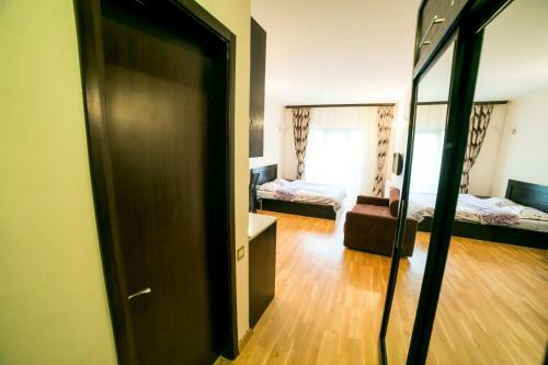 Sweet Home Apartments