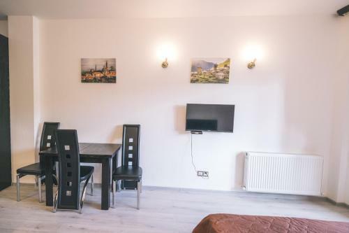 Sweet Home Apartments