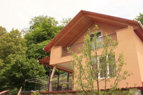 Tsaghveri Lodge