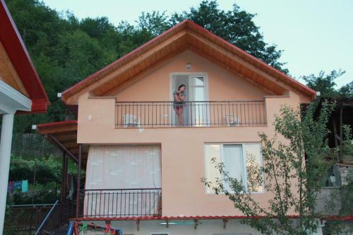 Tsaghveri Lodge