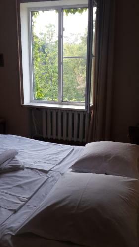 Hostal By The Wood