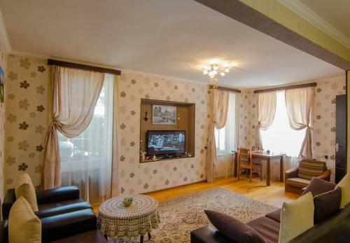 Hostal Guest House Family