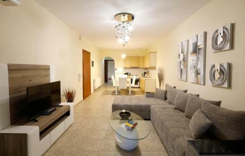 Sunrise Apartments