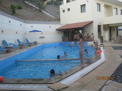 Sfinias Apartments