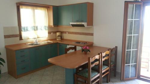 Apartamentos Cerigo House