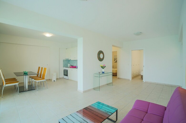 Kiveri Apartments
