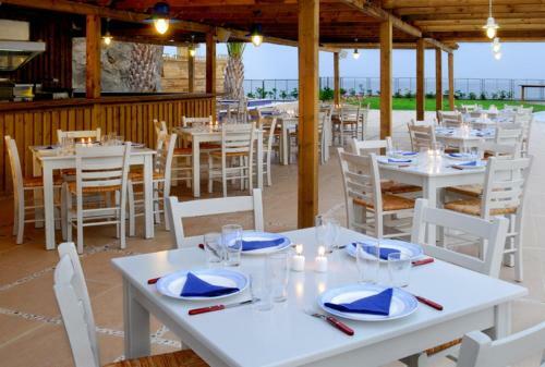 Hotel Kinetta Beach Resort And Spa