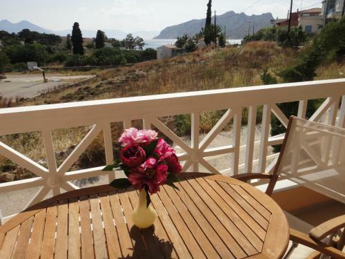 Aparthotel Perdika Suites