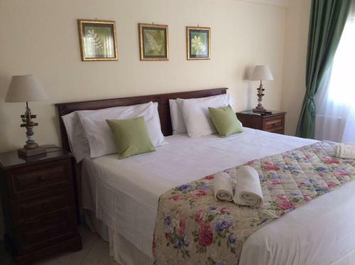 Aparthotel Perdika Suites