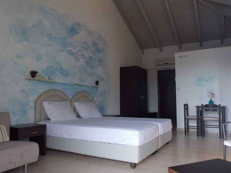 Aparthotel Hotel Theasis