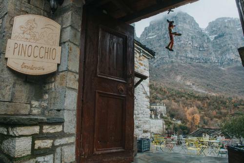 Hostal Pinocchio Mikro Papigo