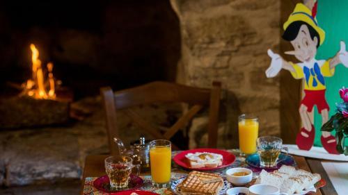 Hostal Pinocchio Mikro Papigo