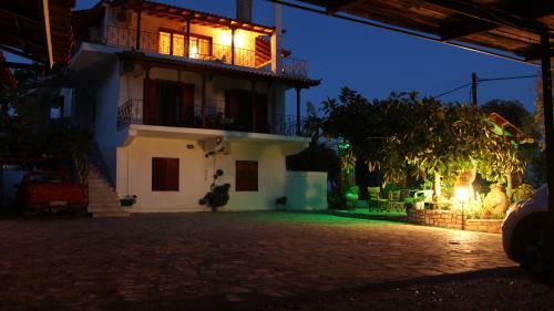 Apartamento Dimitras House
