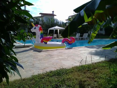 Hostal Nicolas Village Club