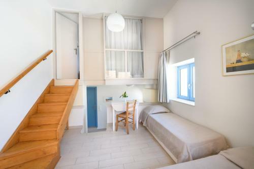 Captain's House Traditional Hotel-apartments & Suites