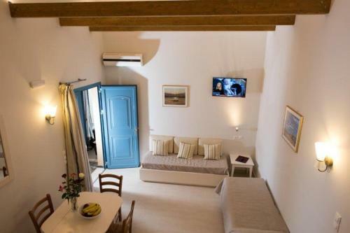 Captain's House Traditional Hotel-apartments & Suites