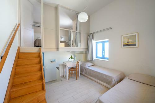 Captain's House Traditional Hotel-apartments & Suites