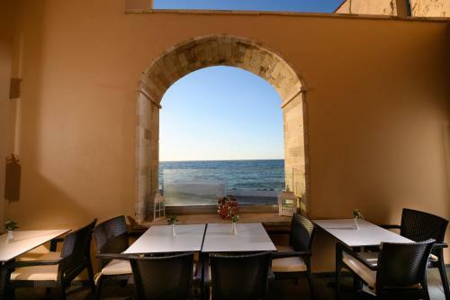 Captain's House Traditional Hotel-apartments & Suites