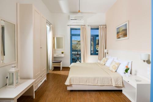 Captain's House Traditional Hotel-apartments & Suites