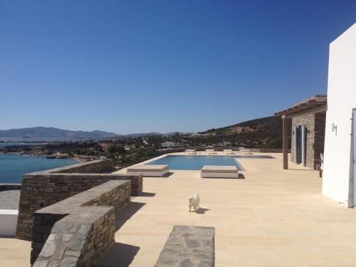 Paros Villa Sleeps 14 Pool T714103